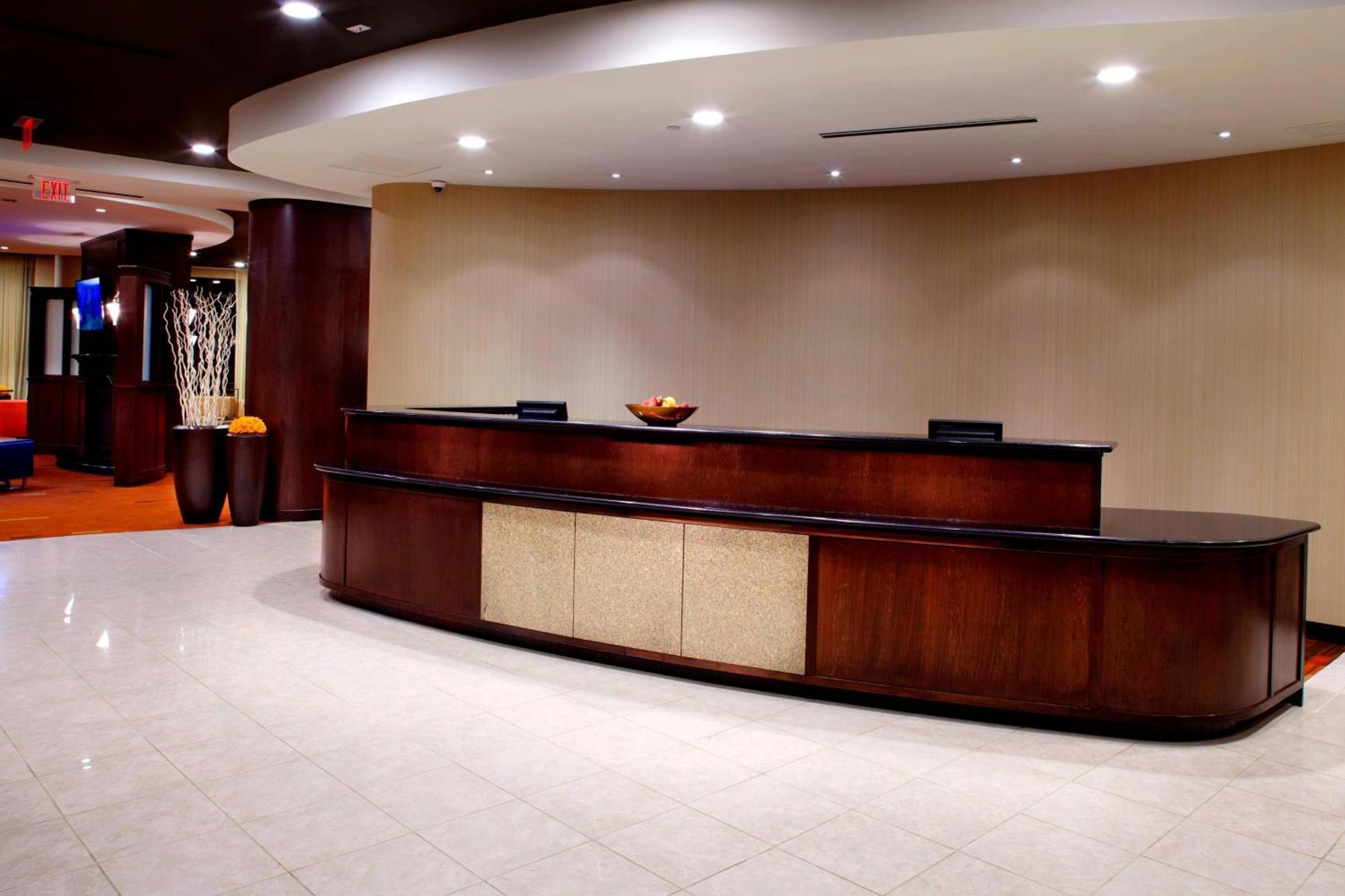Courtyard By Marriott Pittsburgh West Homestead Waterfront Exterior foto